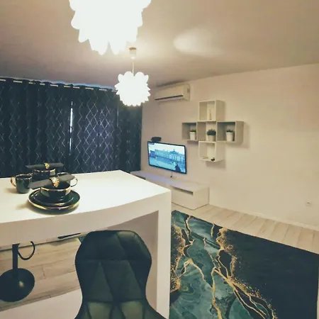 Green Apartment * 바르샤바